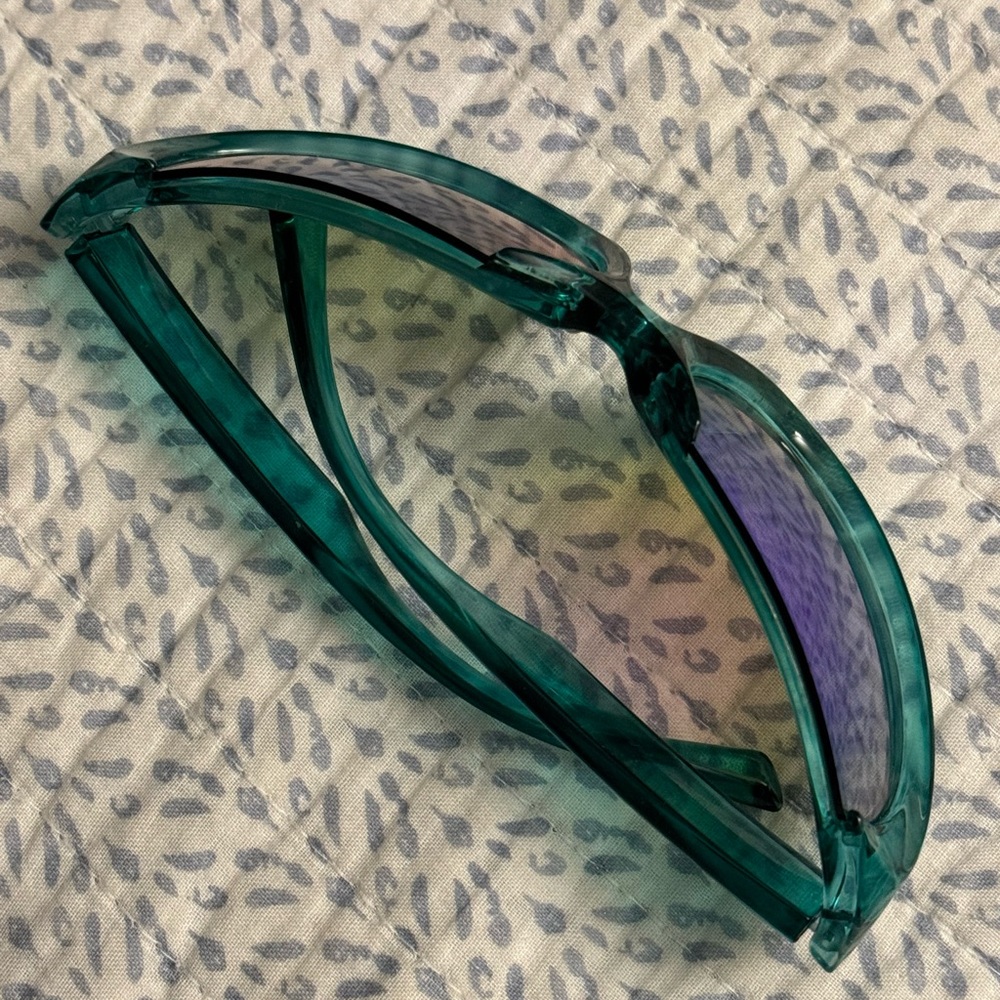 Blue sunglasses - Picture 2 of 2